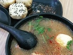 -小杨生煎(金山百联购物中心3楼店)