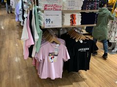 -优衣库(哈尔滨中央大街店)