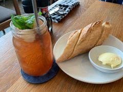 -ROAST coffee & eatery