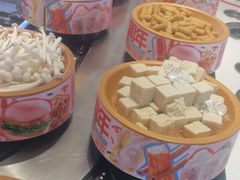 -龍歌自助小火锅(市北CBD万达店)