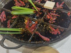 -正贰捌经重庆老火锅(建设路店)