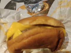 -麦当劳(中山公园龙之梦店)