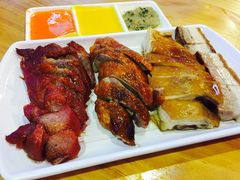 -新大咀港式茶餐厅(宝山万达店)