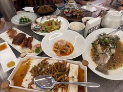-广州中心皇冠假日酒店·百粤楼