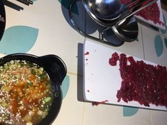 吊龙-南城十里潮汕鲜牛火锅·鲜虾生滚粥(融汇老商埠店)
