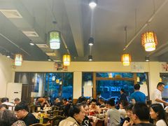 大堂-肖肖酸萝卜鱼火锅(总店)