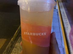 -星巴克(西安李家村万达店)