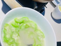 -湘鼎盛·大厨鲜炒湖南味(高新银泰店)