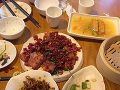 -隔壁老王·家常云南菜(花巷店)