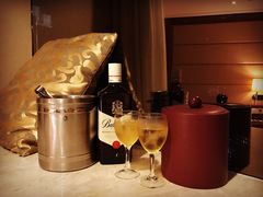 -南京金鹰皇冠假日酒店