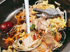 -云海肴·汽锅鸡·云南菜(天山百盛优客店)