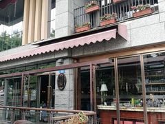 -铜锣湾·有麝自然香(渝北财富中心店)