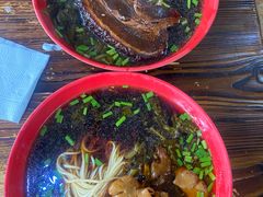 -小龙大肉面馆