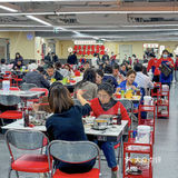 可算吃上朱富贵了!工作日人也是真的多