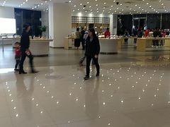 -华为授权体验店(中山公园来福士)