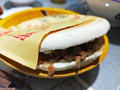陕西精品腊汁肉夹馍-大嘻咹biangbiang面(历史博物馆店)
