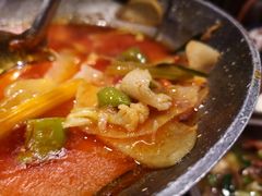 -老滇山寨•云南特色菜•地方菜•民族风情歌舞表演(金碧店)