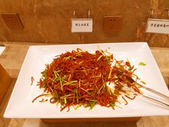 -南郊宾馆·风味自助餐厅·山东十六地市特色菜