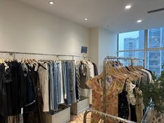-眷顾自助服装工作室(中南金石国际广场A座店)