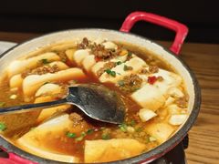 -爱碗亭·鲜炒湖南菜(壹城中心店)