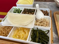-野山舂·贵州现舂酸汤牛肉(民生路店)
