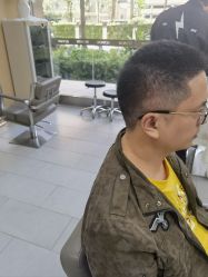 点击看大图 -首脑美发沙龙