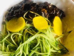 韩式炸酱面-喇喇排骨火锅·传统韩式脊骨汤(望京西园总店)