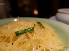 酸辣土豆丝-弄堂里(西溪龙湖天街店)