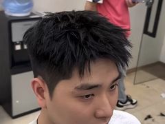 -鸿通城购物中心