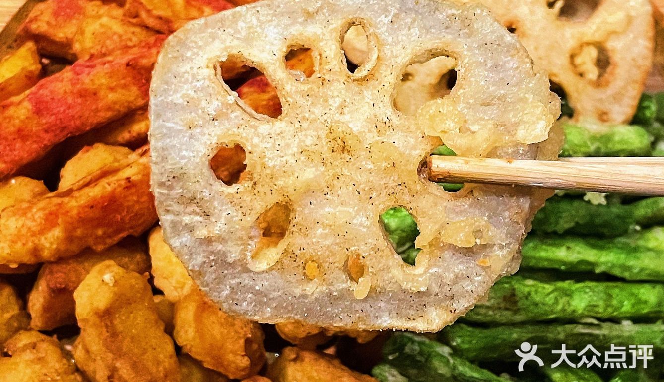 人均50‼️杭州炸物届天花板🔝现实版深夜食堂🍢盐酥🐓一口爱住‼️
