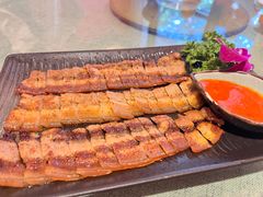 -香巴拉云南餐厅(华莱坞店)