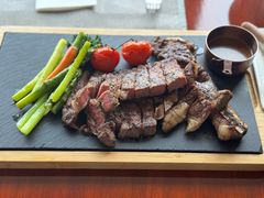 -东西风牛排馆周末烧烤自助(首都机场希尔顿店)