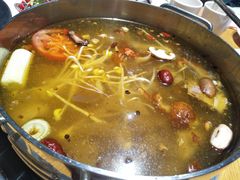 酸萝卜老鸭汤锅-守柴炉烤鸭(鱼嘴店)