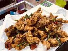 -虾弄弄海派小龙虾·牛羊蝎子火锅