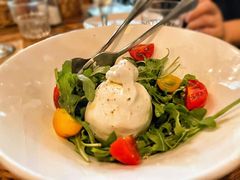 奶油马苏里拉奶酪芝麻菜色拉-La Tavernetta(Bar à Vin)(乌鲁木齐路店)