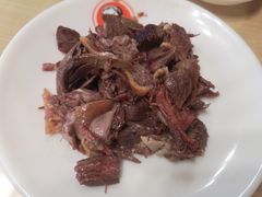 -闫家驴肉老店(华电一校店)