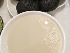 -李与白包子铺(桐梓林店)