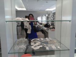 点击看大图 -THE QUEEN(北京店)