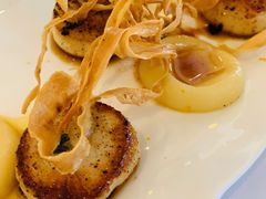 煎深海扇贝配欧洲白萝卜泥-Jean Georges