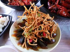 散子拌皮蛋-巴厘龙虾·榜首油焖大虾(洞庭·艺术洋房店)