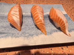 三文鱼腩寿司-元气寿司(东方宝泰店)