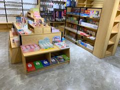 -华城书店(虹桥店)