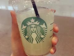 -星巴克臻选(周浦万达店)