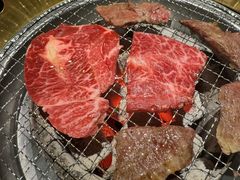 -山川小町·极番烧肉(新地假日广场店)