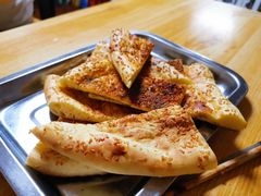 特色烤馕-老钟家烤羊排·敦伊阁清真餐厅胡羊焖饼