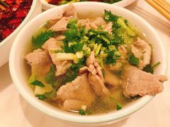 奔跑牛肉-犇逸·乐山跷脚牛肉·四川现炒(览海店)