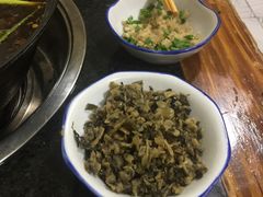 盐菜-石灰市毛记烧鸡公(解放碑店)