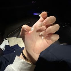 -雅洁美甲美睫