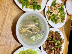 -超越海鲜屋(飞龙物业店)