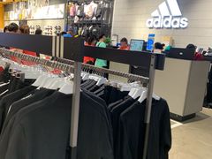 -adidas(滔搏朝阳大悦城店)